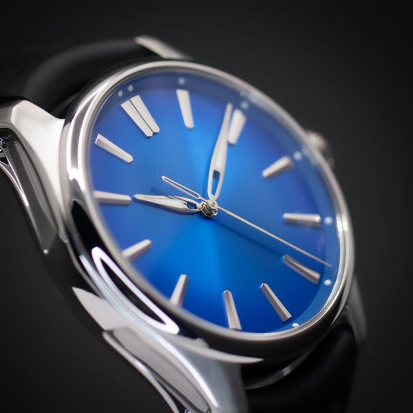 H. Moser and Cie Pioneer 3200-1217